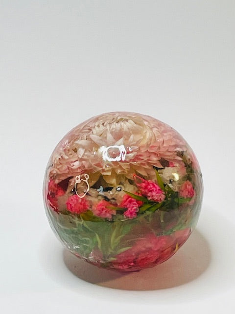 3 inch Dried Flower Epoxy Decor